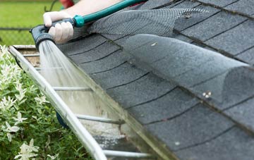 Llanfachreth gutter cleaning costs